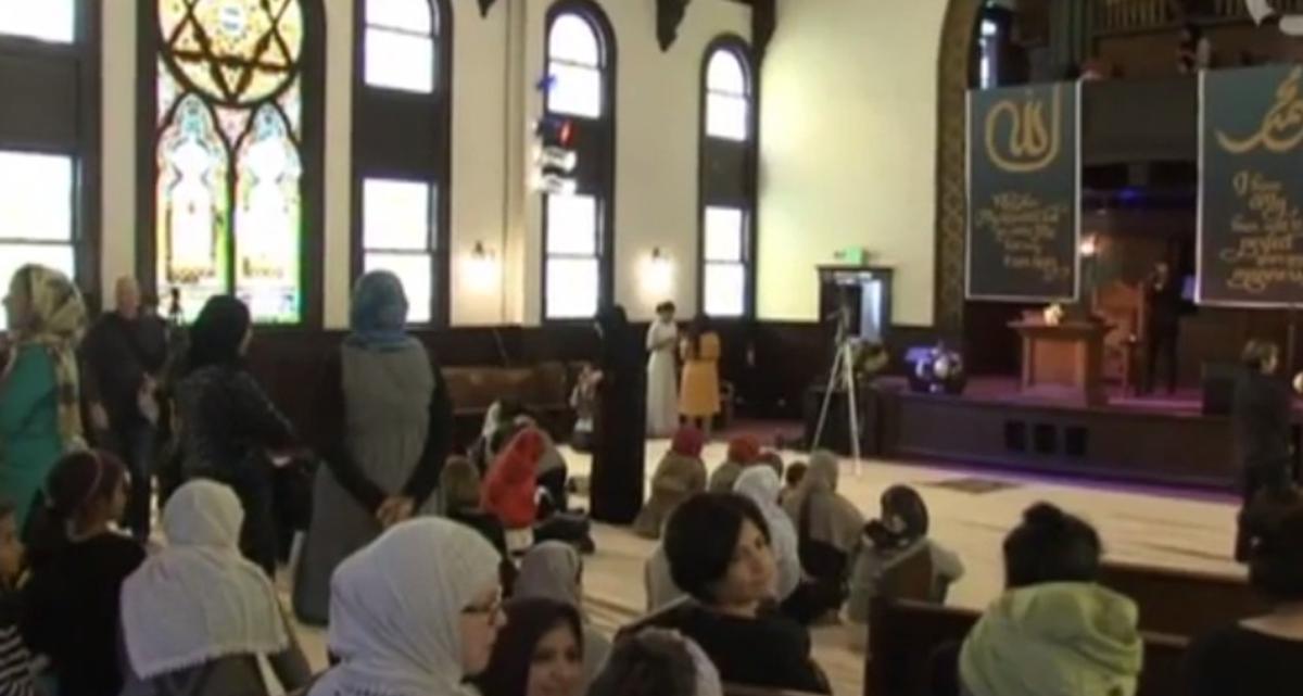 افتتاح أول مسجد تؤم فيه امرأة في الدنمارك