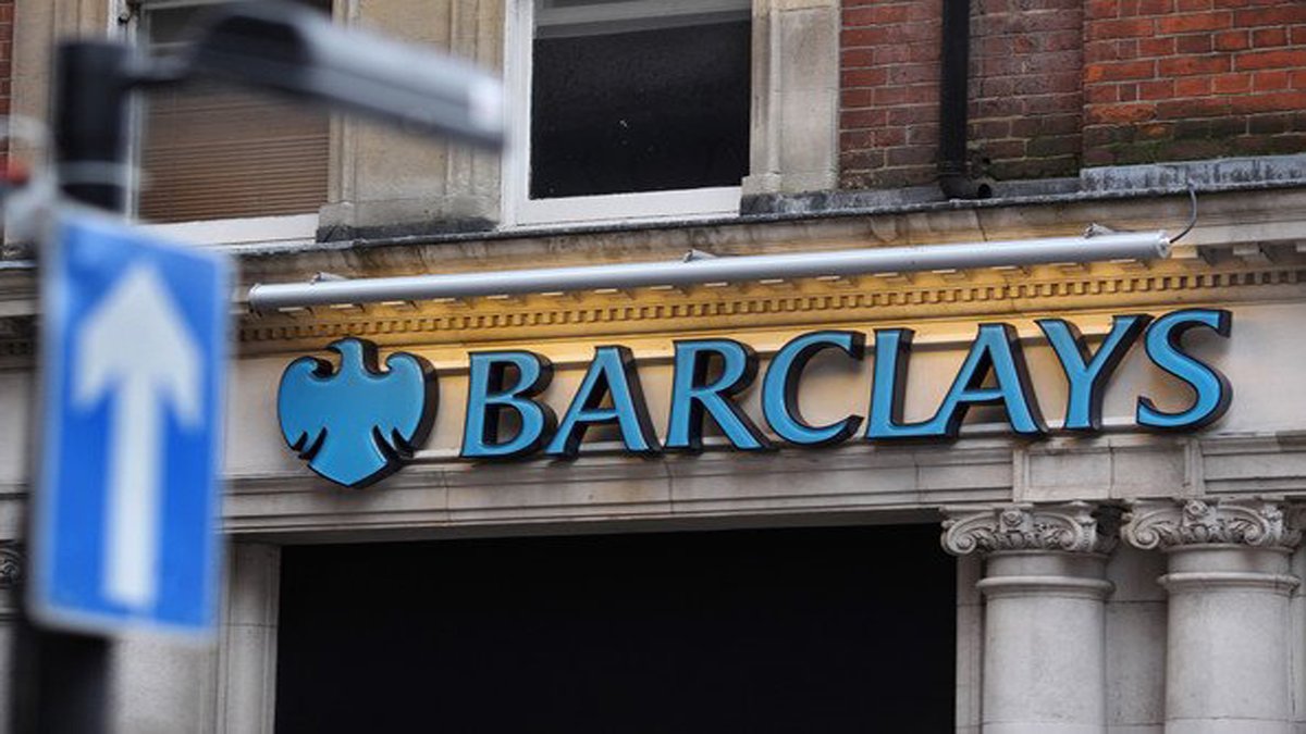 مكتب التحقيقات البريطاني يوجه اتهامات لبنك باركليز في قضية القرض القطري