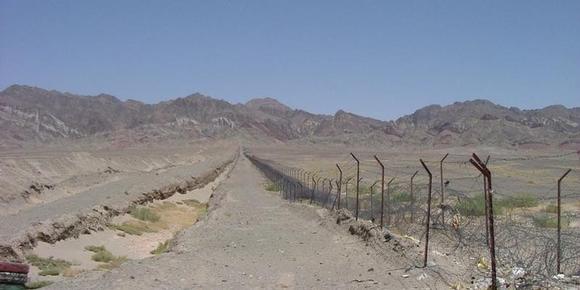باكستان تقرر إقامة بوابة على حدودها مع إيران