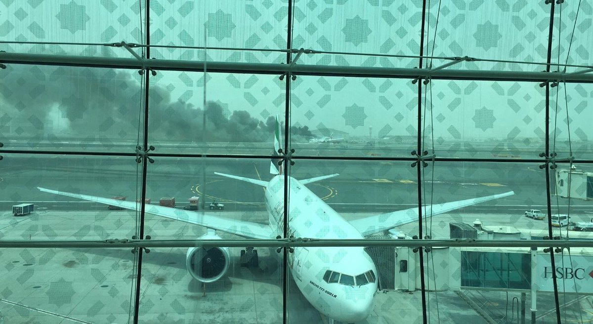 “واقعة جوية” وراء حادث الطائرة الإماراتية القادمة من الهند