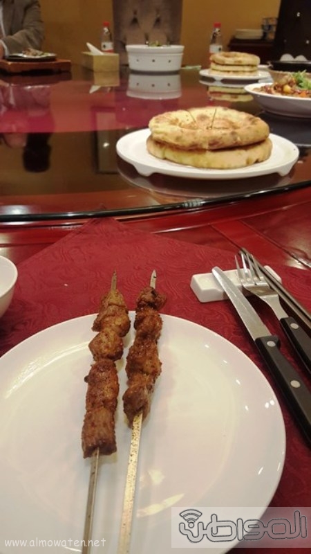 بالصور.. عادات تعرفها لأول مرة عن طعام التنين الصيني (7)