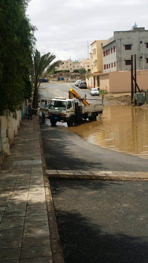 بالصور.. مدني #عسير هذه حصيلة الحوادث المصاحبة لأمطار الأربعاء (6)