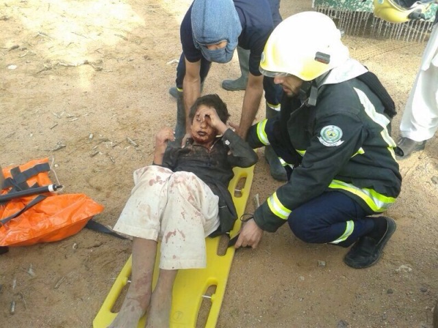 مدني حائل ينقذ طفلاً سقط في بئر