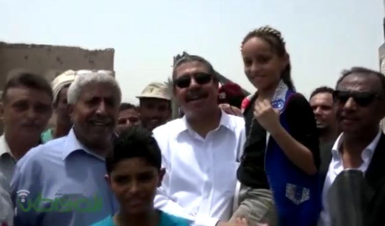 شاهد بالفيديو .. لقطات خاصة لنائب الرئيس اليمني في #عدن