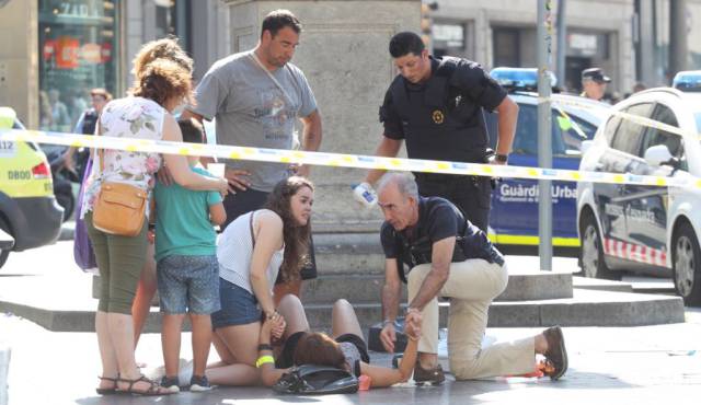 إطلاق النار على شخص ارتدى حزامًا ناسفًا في برشلونة
