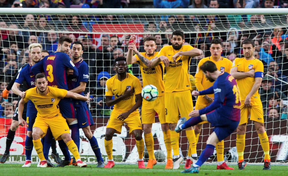 برشلونة يقهر أتلتيكو مدريد ويقترب من حسم لقب الدوري الإسباني