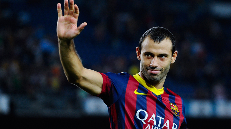 BARCELONA, SPAIN - AUGUST 28:  Javier Mascherano of FC Barcelona celebrates after winning the Spanish Super Cup during the Spanish Super Cup second leg match between FC Barcelona and Atletico de Madrid at Nou Camp on August 28, 2013 in Barcelona, Spain.  (Photo by David Ramos/Getty Images)