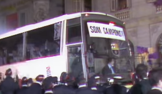 فيديو من الذاكرة.. هكذا احتفلت جماهير برشلونة ببطولة الليجا 90-91