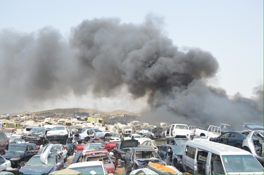 مدني جدة يخمد حريقًا اندلع بتشليح بريمان بلا إصابات