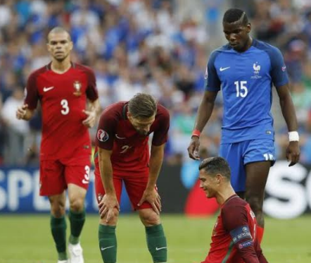 بكاء كريستيانو بعد إصابته أمام فرنسا في نهائي اليورو ‫(1)‬ ‫‬