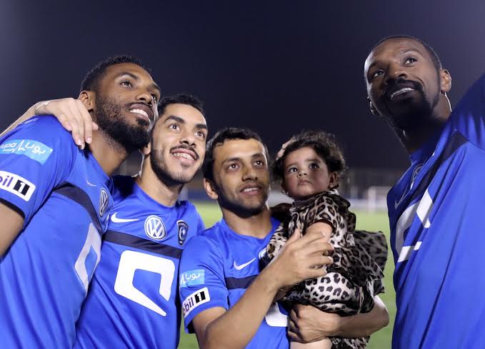 بنت الشلهوب تحضر تدريبات الهلال 2