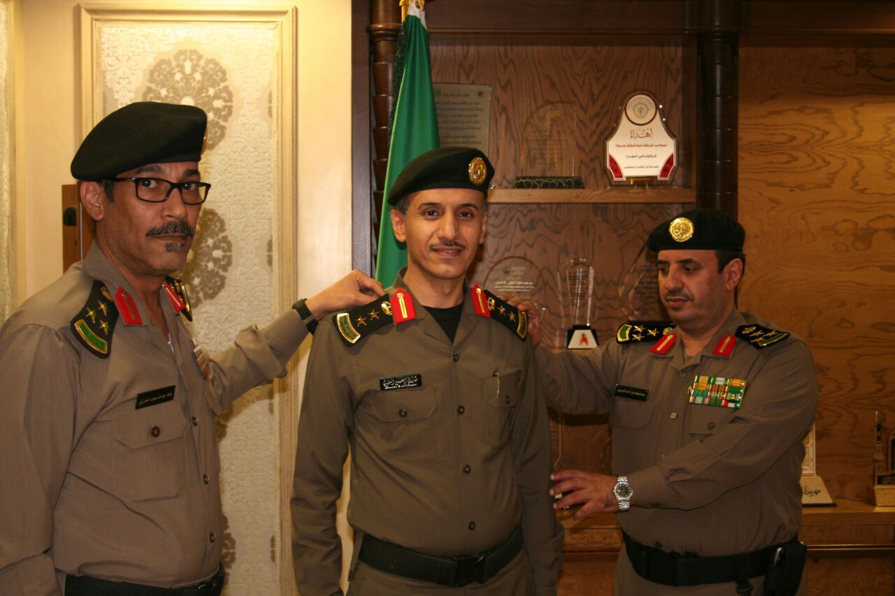 مدير شرطة جدة يقلد “السميري” رتبة “عقيد”
