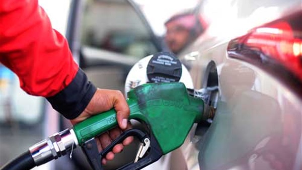 8 محطات بنزين تمتنع عن بيع الوقود وتغلق عند الـ10 والنصف في أحد رفيدة