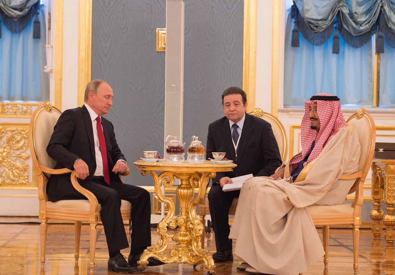 مستشرق روسي: زيارة الملك سلمان تجبر موسكو على إعادة رسم سياستها الخارجية