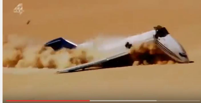بالفيديو.. لحظة اصطدام بوينج 727 بالأرض .. هل كان اختباراً؟