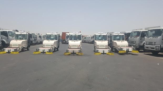“بيكرسا” الإسبانية تُسلّم السعودية 33 مركبة متخصصة في تنظيف الشوارع