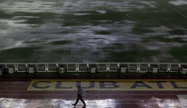 تأجيل مباراة الأرجنتين ضد البرازيل بسبب الأمطار