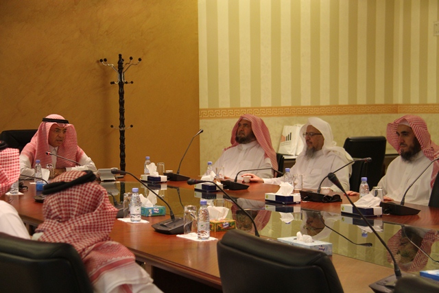 تحفيظ الرياض تبحث سبل التعاون مع جامعة اليمامة (3)