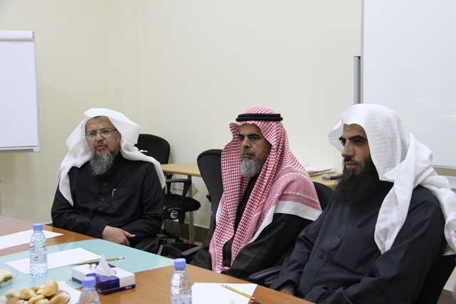 تحفيظ الرياض ومؤسسة سليمان الراجحي الخيرية تبحثان سبل تطوير الشراكة بينهما (5)