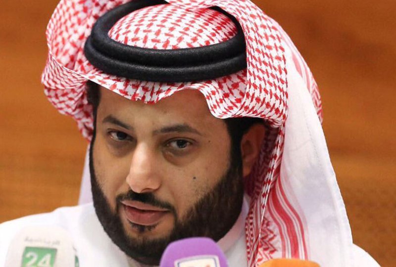 تركي آل الشيخ يغرد قبل مبارة الهلال السعودي و اوراوا