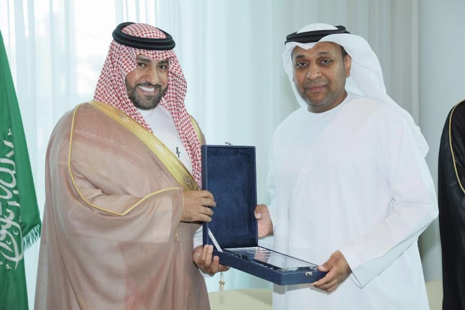 تركي بن عبدالله يكرم موبايلي لدعم أنشطة مؤسسة الملك عبدالله للأعمال الإنسانية