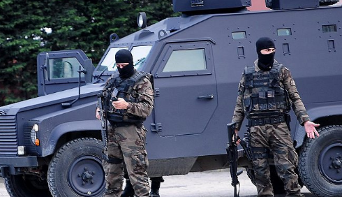إصابة سبعة جنود جراء انفجار عبوات ناسفة جنوب شرق تركيا