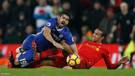 تشيلسي يتعادل مع ليفربول ويتصدر الدوري الإنجليزي