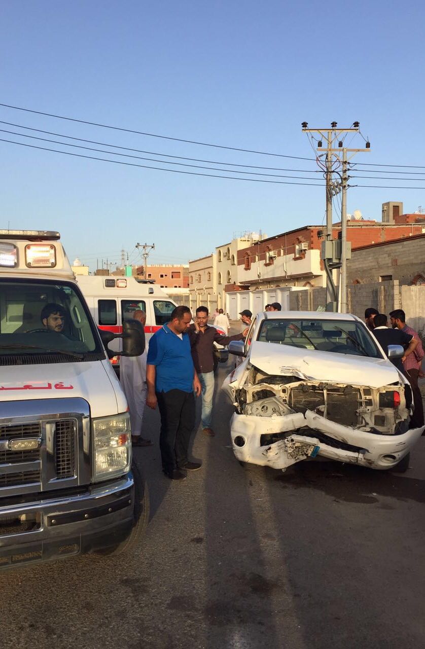 إصابة 8 أشخاص في حادث تصادم على طريق #مكة القديم