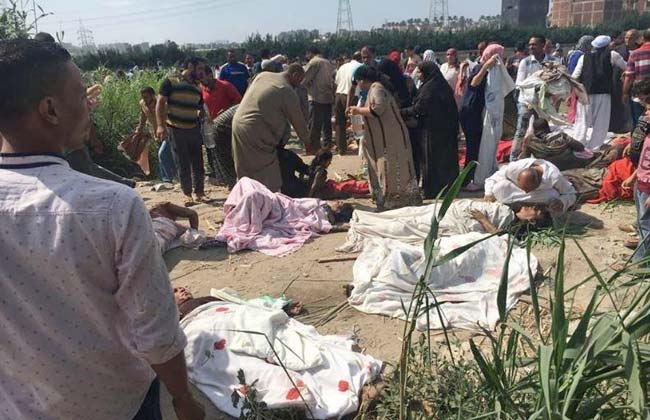 بالصور.. ارتفاع ضحايا تصادم قطاري الإسكندرية لـ36 قتيلا و123 مصابًا والنائب العام يحقق