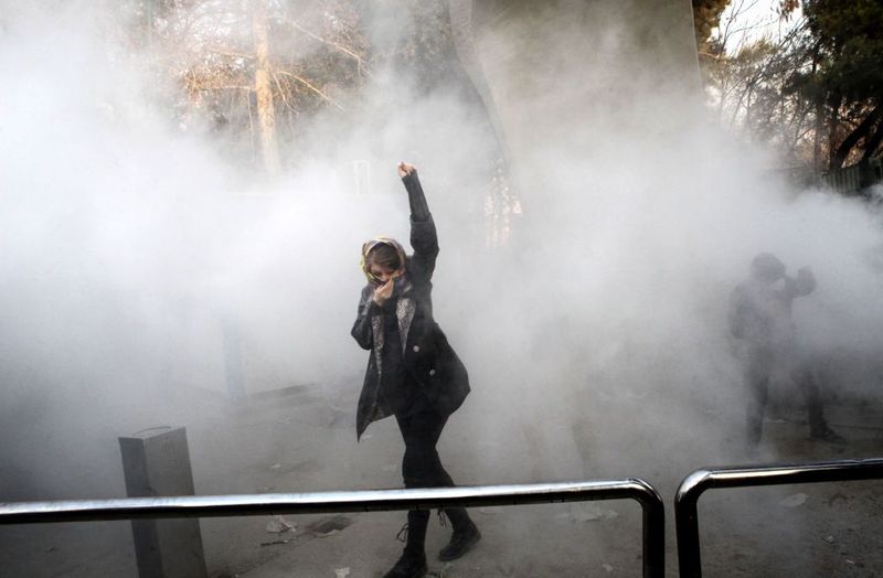 تختلف عن غيرها.. 3 عوامل تؤكد استمرار ثورة شعب إيران ضد الملالي