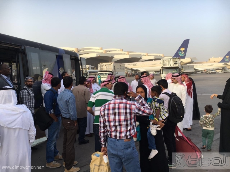 فيديو وصور.. عطل بطائرة “الرياض-الجوف” والركاب يرفضون العودة