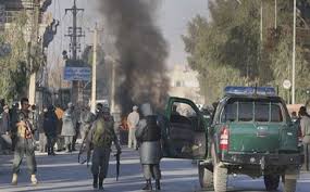 مجزرة دامية.. مقتل وإصابة أكثر من 60 بانفجار سيارة مفخخة بأفغانستان