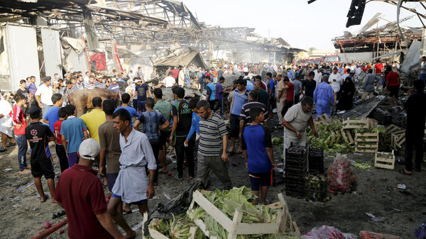 العراق.. تفجير انتحاري يستهدف عمالاً وسط بغداد