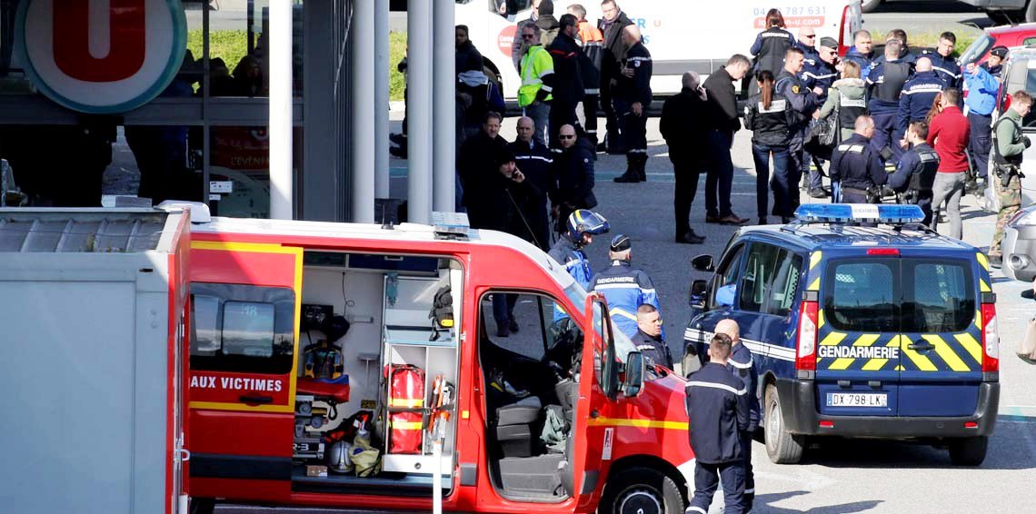 ارتفاع ضحايا هجوم فرنسا الإرهابي إلى 4 قتلى