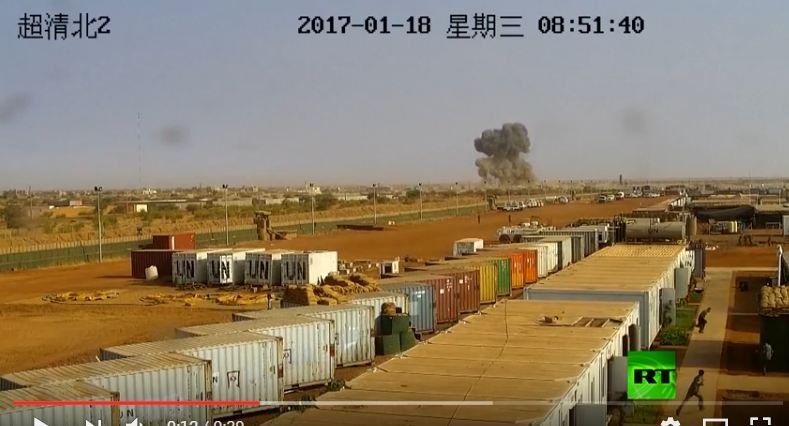 بالفيديو.. لحظة التفجير الانتحاري في معسكر شمال مالي