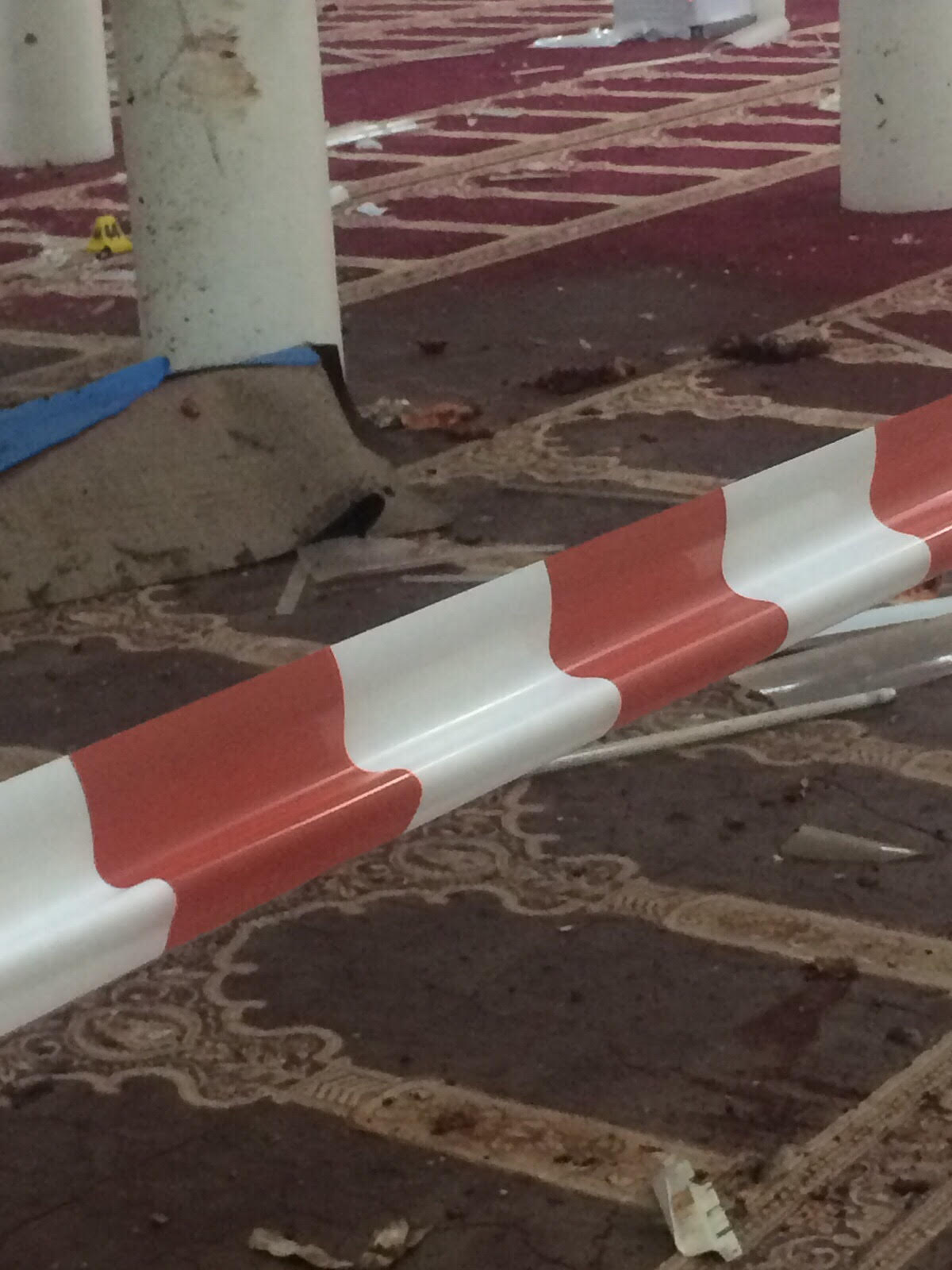 بالصور.. مسجد #المشهد بعد حادثة التفجير الإرهابية