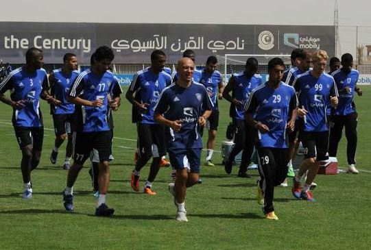 الهلال يلغي تدريبات الفريق بسبب موجة الغبار