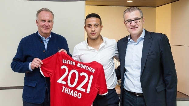 بايرن ميونيخ يُمدد عقد تياغو حتى 2021
