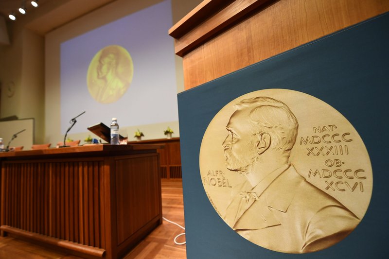 تفاصيل الفضيحة الجنسية المشينة التي وقعت في مقر جائزة نوبل للأدب