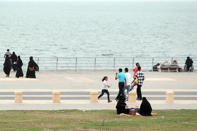 بالصور.. “المواطن” ترصد إقبال الأهالي على الواجهة البحرية بجازان