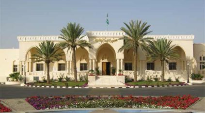 جامعة الطائف تودع مكافآت طلابها وطالباتها في حساباتهم