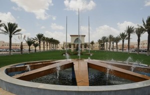 جامعة الطائف تتلقى طلبات الالتحاق للمستجدين غداً