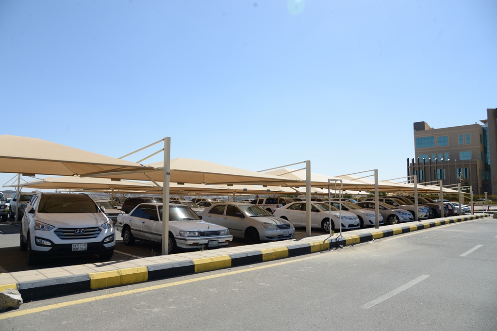 جامعة #الملك_خالد تنفذ مشاريع توسعة مواقف السيارات بأكثر من 4 ملايين