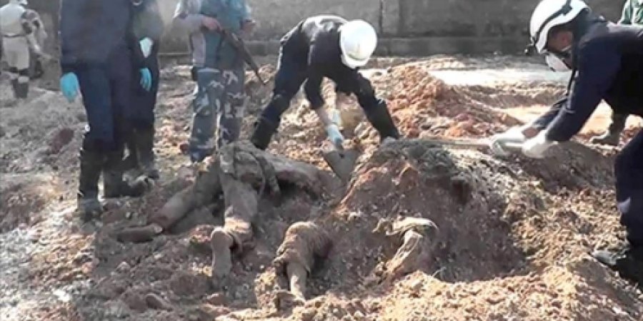 بالصور.. العثور على 100 جثة مقطوعة الرأس جنوب الموصل