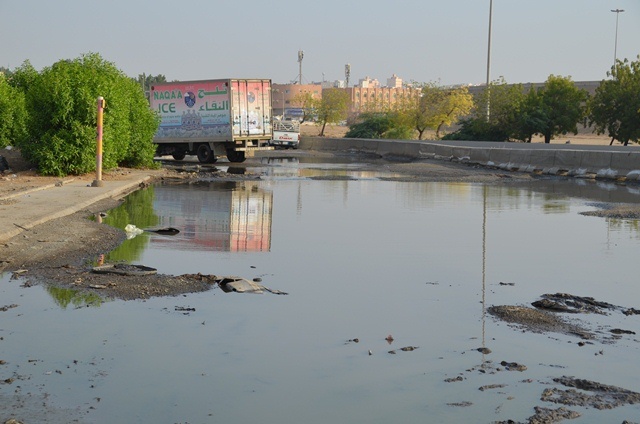 بالصور.. “المواطن” ترصد مستنقعات حي قويزة جدة بعد الأمطار.. الحال كما هو