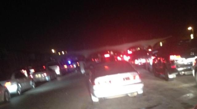 ​​بالصور.. انقطاع الكهرباء يتسبب في تكدُّس السيارات بجسر الملك فهد​