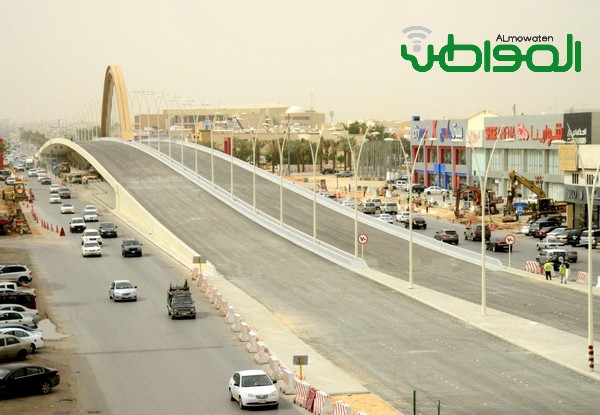 بالصور .. جسر تقاطع طريقي الملك عبدالعزيز والملك عبدالله