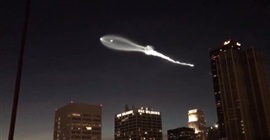 شاهد.. جسم فضائي  في لوس أنجلوس