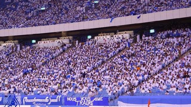 جماهير #الزعيم : #الهلال إذا زعلني بمباراة.. يراضيني ببطولة!