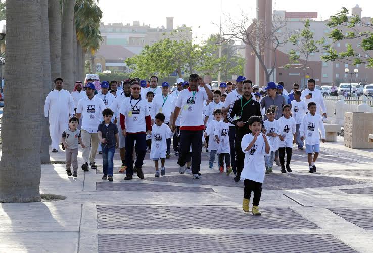 حملة “لنمشي” لتعزيز الصحة ومكافحة السكري بكورنيش #الخبر